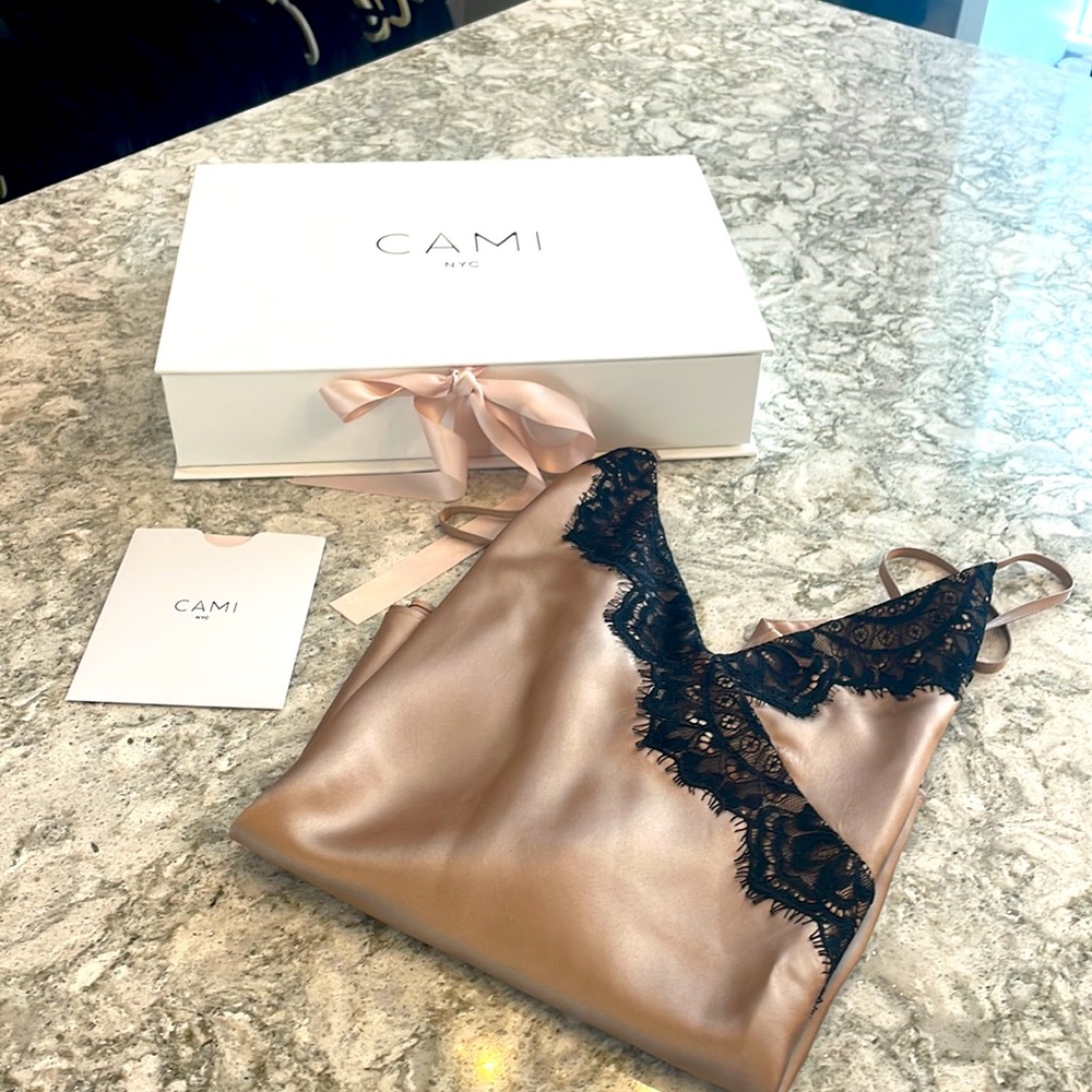 Cami NYC Maria camisole in rose dust with black lace, size S. Original gift box